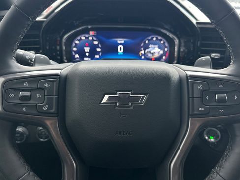 Used 2025 Chevrolet Silverado 1500 ZR2 w/ Technology Package image 31