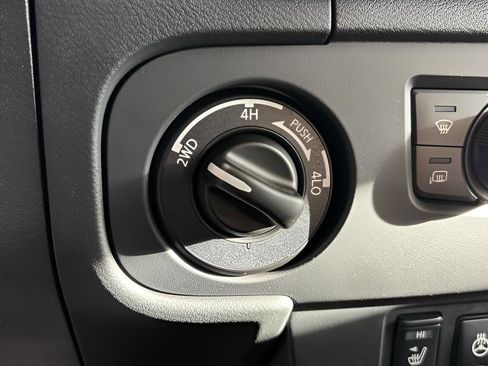 New 2025 Nissan Frontier PRO-4X w/ Pro Premium Package image 28