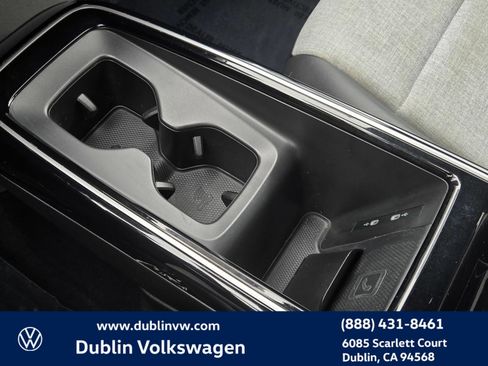 Certified 2023 Volkswagen ID.4 Pro RWD image 17
