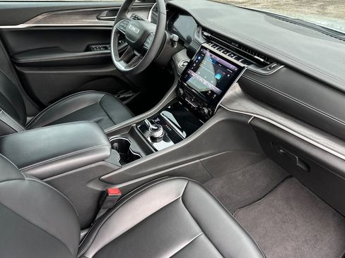 Used 2023 Jeep Grand Cherokee L Limited w/ Trailer Tow Group (B) image 19