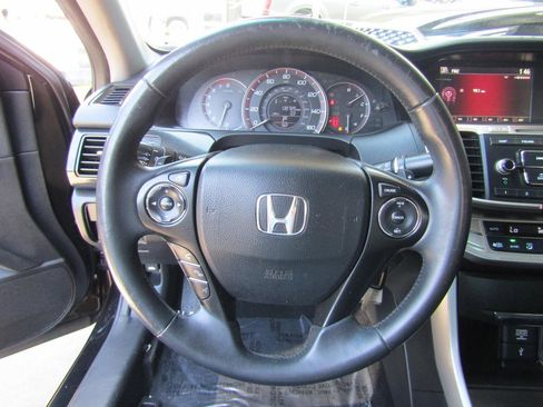 Used 2015 Honda Accord Sport image 13