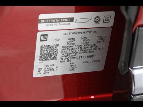 New 2026 Cadillac Vistiq Sport w/ LPO, Floor Liner Package AWD/4WD image 23