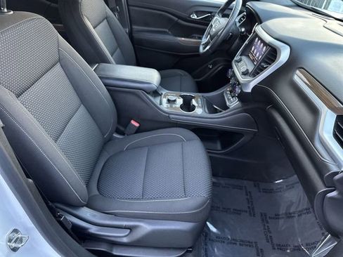 Used 2023 GMC Acadia SLE w/ Driver Convenience Package image 29