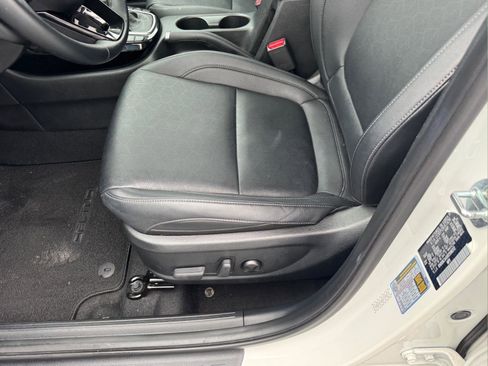 Used 2024 Kia Seltos EX image 7