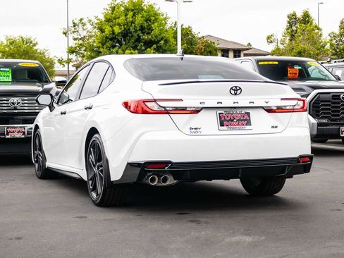 Certified 2026 Toyota Camry Hybrid w/ Convenience Package FWD image 8