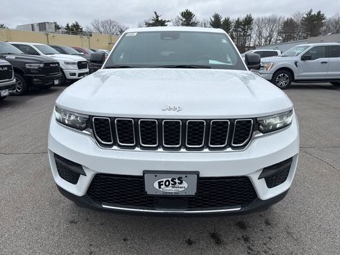 New 2026 Jeep Grand Cherokee Laredo AWD/4WD image 8