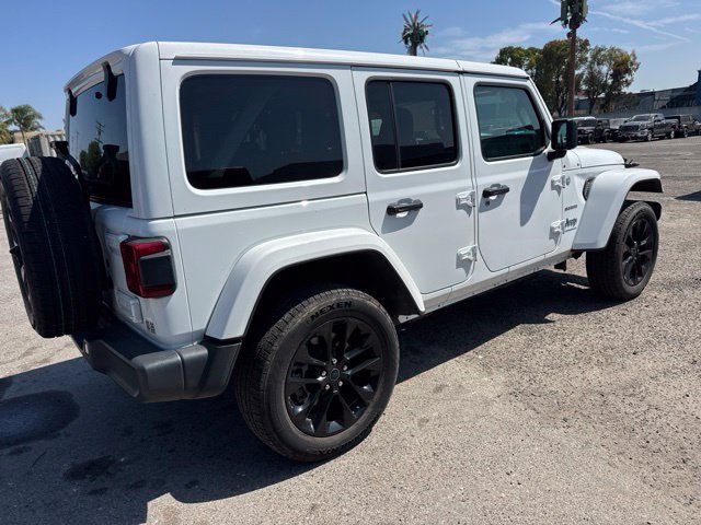 Used 2024 Jeep Wrangler Unlimited Sahara AWD/4WD image 5