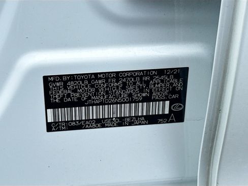 Used 2022 Lexus IS 500 w/ Accessory Package 2 image 32