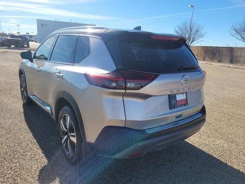 Certified 2021 Nissan Rogue SL w/ Premium Package image 8