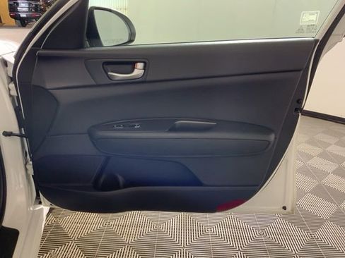 Used 2016 Kia Optima LX FWD image 27