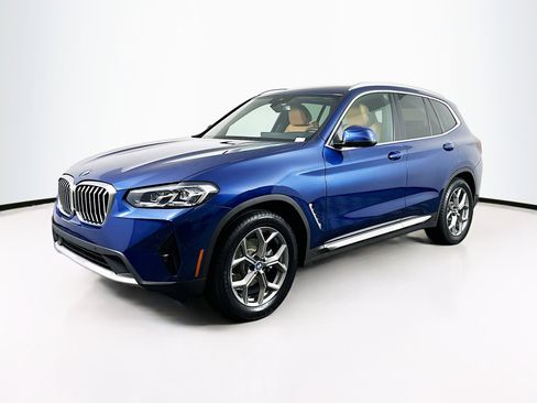 Used 2023 BMW X3 xDrive30i w/ Premium Package image 3