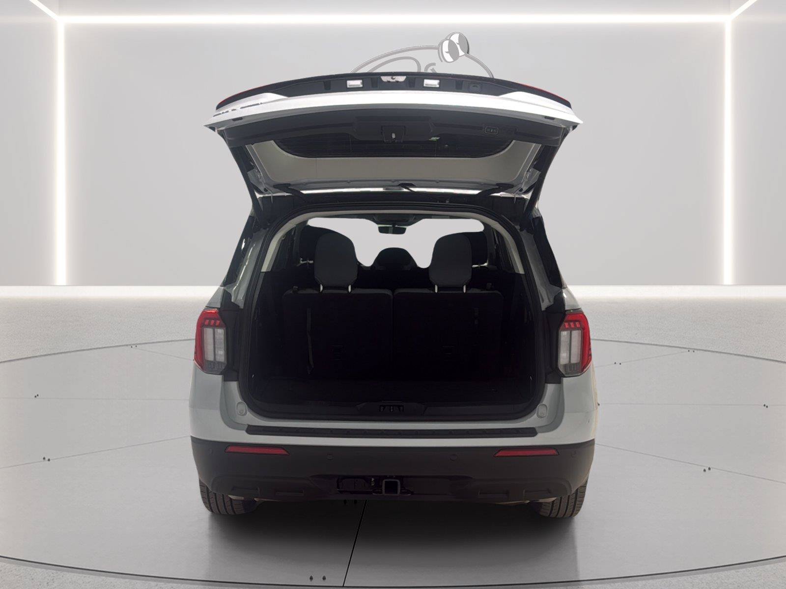 Certified 2025 Ford Explorer Active RWD image 9