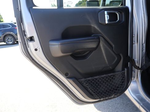 Used 2021 Jeep Wrangler Unlimited Sport AWD/4WD image 17