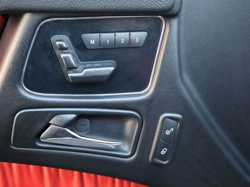 Used 2016 Mercedes-Benz G 550 4MATIC 4dr G 550 image 32