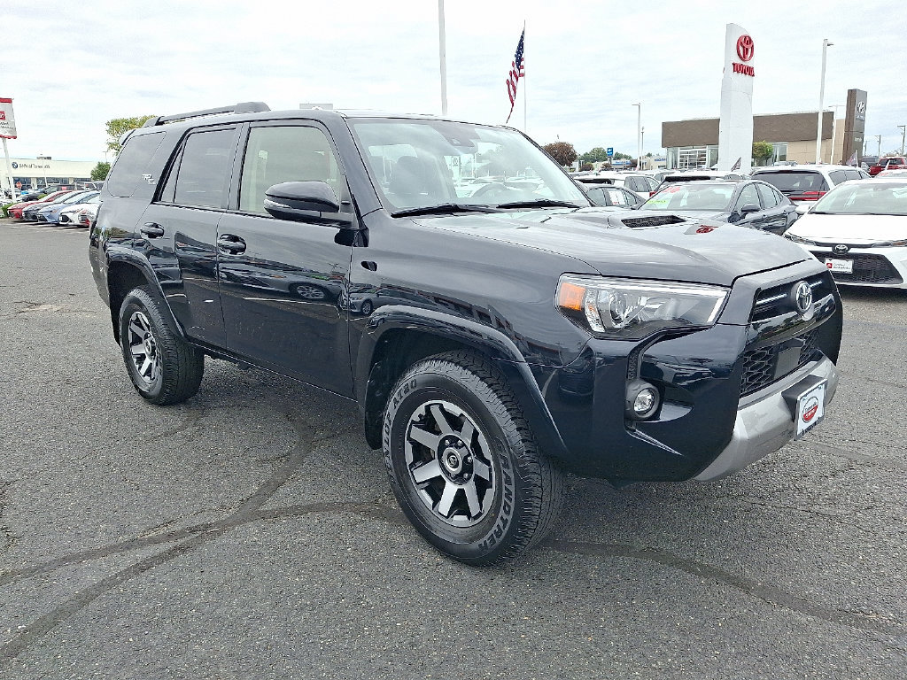 Used 2024 Toyota 4Runner TRD Off-Road Premium w/ Off Road Premium Plus Package AWD/4WD image 3