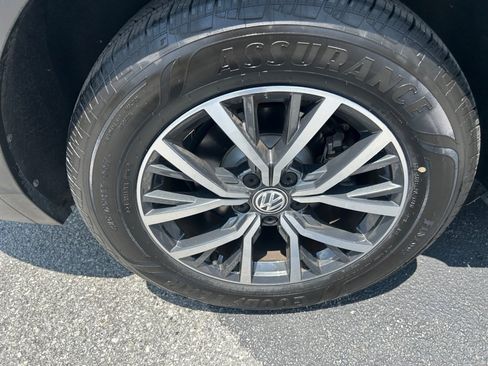 Used 2019 Volkswagen Tiguan SE w/ Panoramic Sunroof Package AWD/4WD image 23
