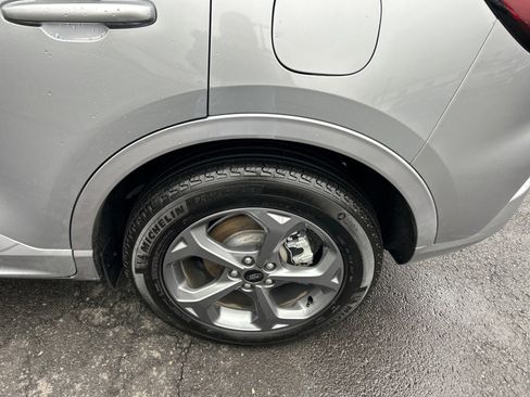 Certified 2024 Ford Escape ST-Line Select w/ Tech Pack #1 image 32