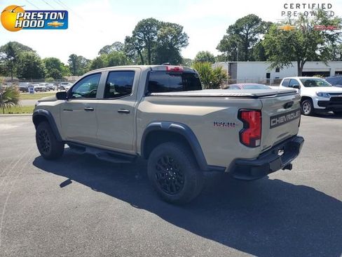 Used 2023 Chevrolet Colorado Trail Boss w/ Technology Package AWD/4WD image 4