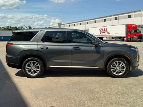 Used 2022 Hyundai Palisade SE FWD image 6