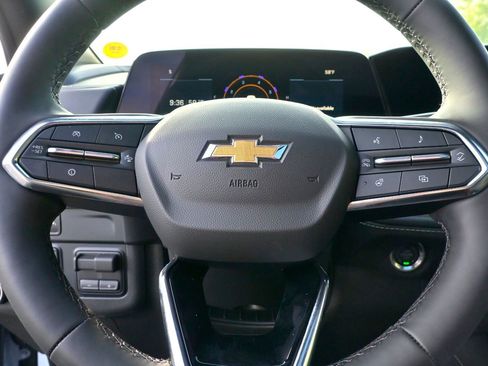 Used 2026 Chevrolet Suburban Premier w/ Sun And Tow Package image 34