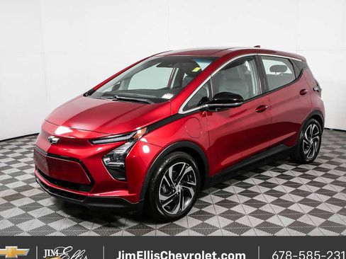 Used 2023 Chevrolet Bolt LT w/ Infotainment Package FWD image 25