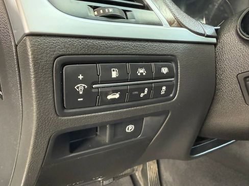 Used 2015 Hyundai Genesis 5.0 RWD image 36