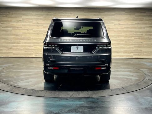 Used 2023 Jeep Grand Wagoneer Series II AWD/4WD image 19