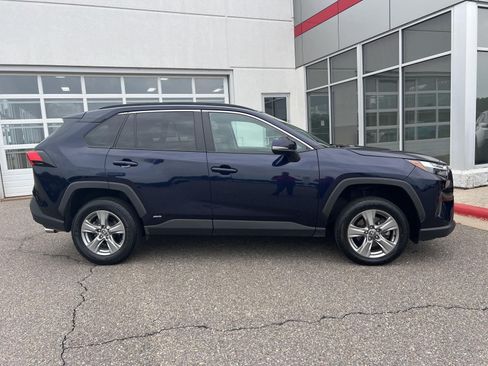 Used 2024 Toyota RAV4 XLE AWD/4WD image 20