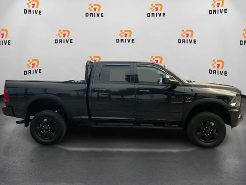 Used 2017 RAM 2500 Big Horn w/ Sport Appearance Group AWD/4WD image 6