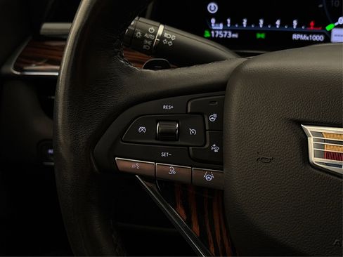 Certified 2024 Cadillac Escalade Premium Luxury image 30