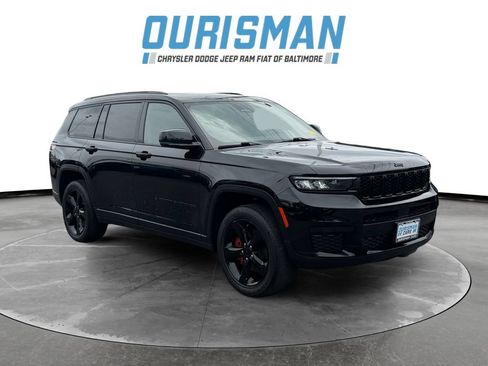 Used 2023 Jeep Grand Cherokee L Laredo AWD/4WD image 1
