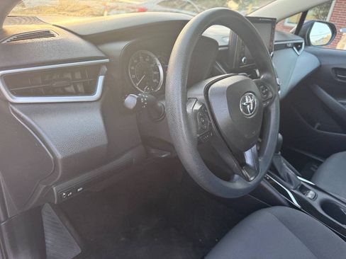 Used 2022 Toyota Corolla LE FWD image 15