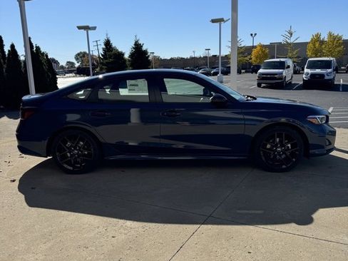 New 2026 Honda Civic Sport image 2