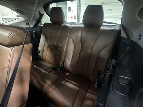Used 2022 Acura MDX Advance image 27