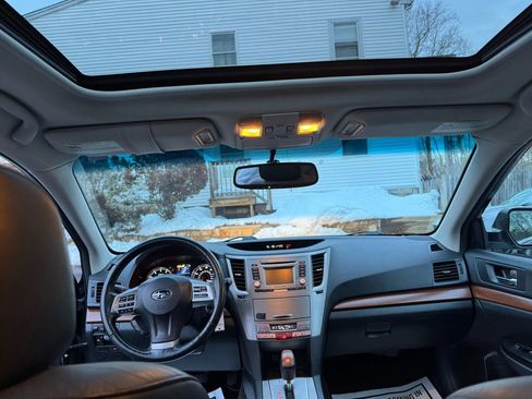 Used 2014 Subaru Outback 2.5i Limited image 18
