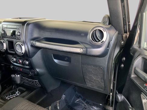 Used 2012 Jeep Wrangler Sport AWD/4WD image 18