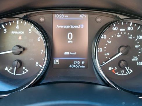 Used 2019 Nissan Rogue SV image 24