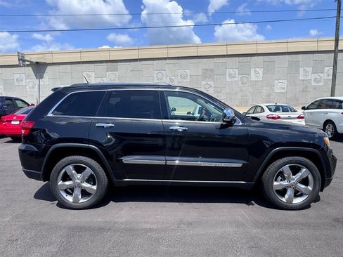 Used 2013 Jeep Grand Cherokee Overland RWD image 8