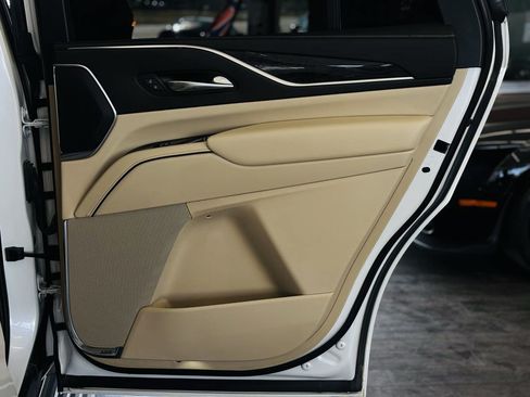 Used 2022 Cadillac Escalade Premium Luxury w/ Performance Package AWD/4WD image 41
