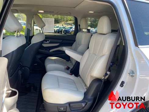 Used 2025 Subaru Ascent Limited AWD/4WD image 28