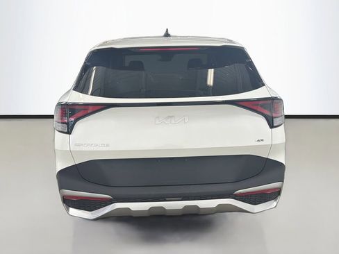 Used 2023 Kia Sportage LX AWD/4WD image 9