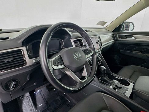 Used 2021 Volkswagen Atlas SEL Premium image 13