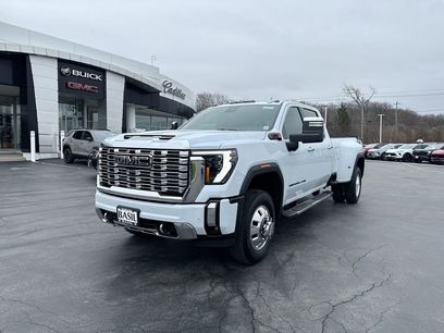 New 2026 GMC Sierra 3500 Denali w/ Denali Reserve Package
