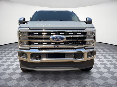 Used 2025 Ford F250 Lariat w/ Lariat Ultimate Package AWD/4WD image 6