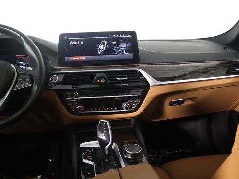Used 2023 BMW 530i xDrive w/ Convenience Package image 36