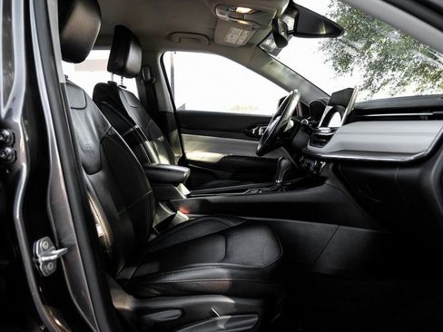 Used 2022 Jeep Compass Limited image 46