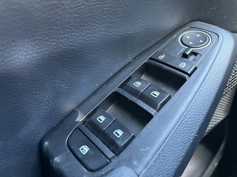 Used 2022 Kia Seltos EX image 15