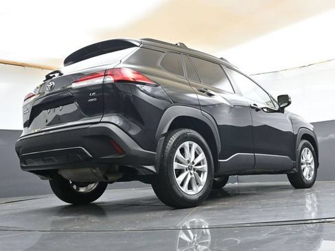 Used 2025 Toyota Corolla Cross LE AWD/4WD image 33