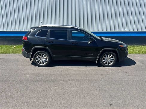 Used 2016 Jeep Cherokee Limited FWD image 4