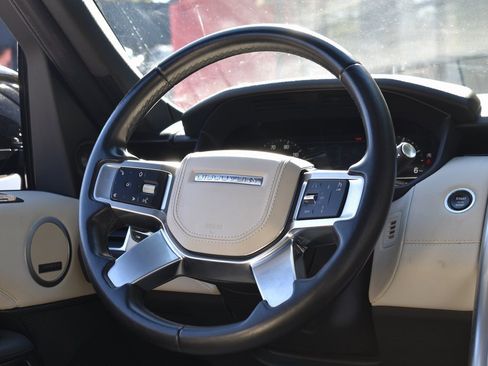 Used 2023 Land Rover Discovery HSE R-Dynamic image 38